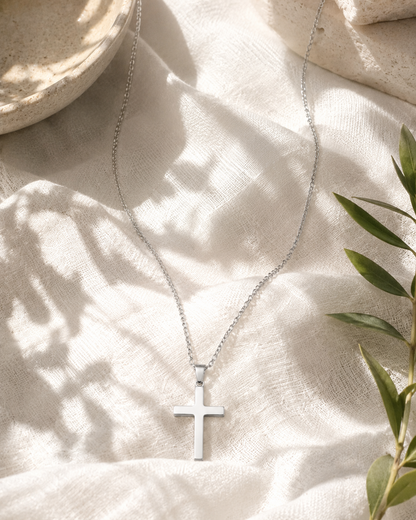 Cadena con Cruz Thalea